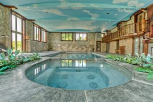 Pool and Jacuzzi